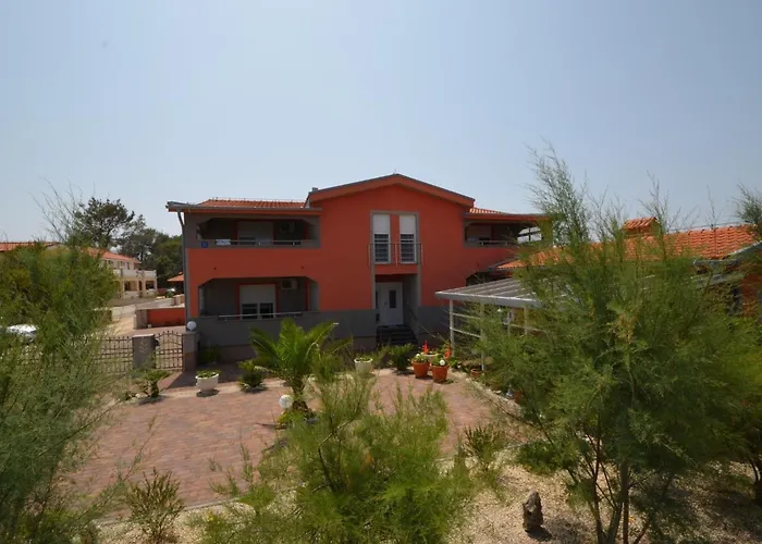 Komljen 2 By Interhome Vir