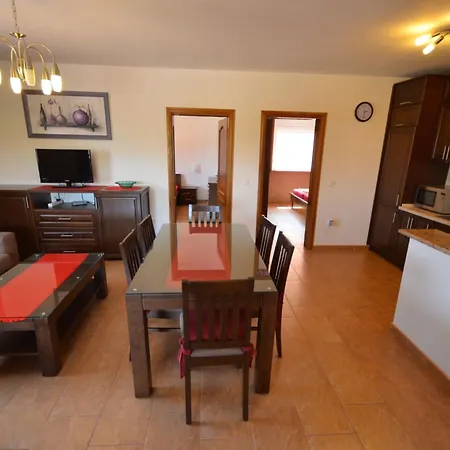 Komljen 2 By Interhome Apartman