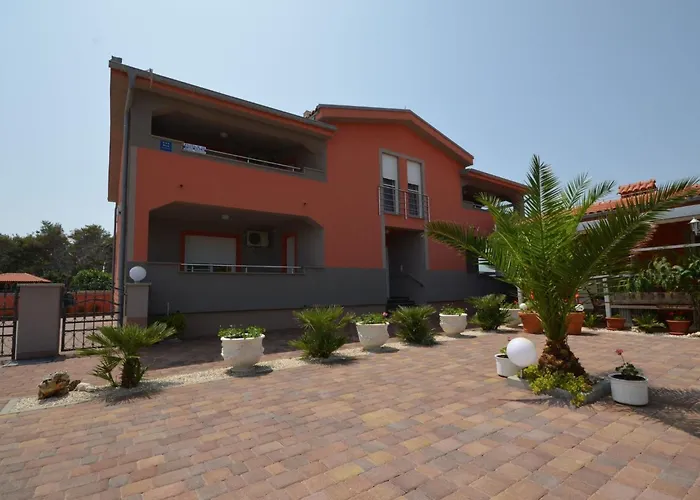 Komljen 2 By Interhome 비르