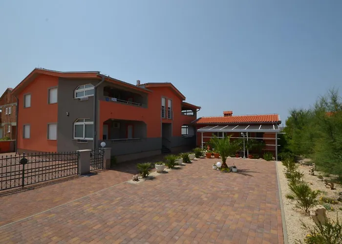 아파트 Komljen 2 By Interhome *